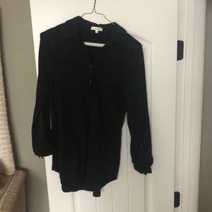 Black button down Tyler boe top